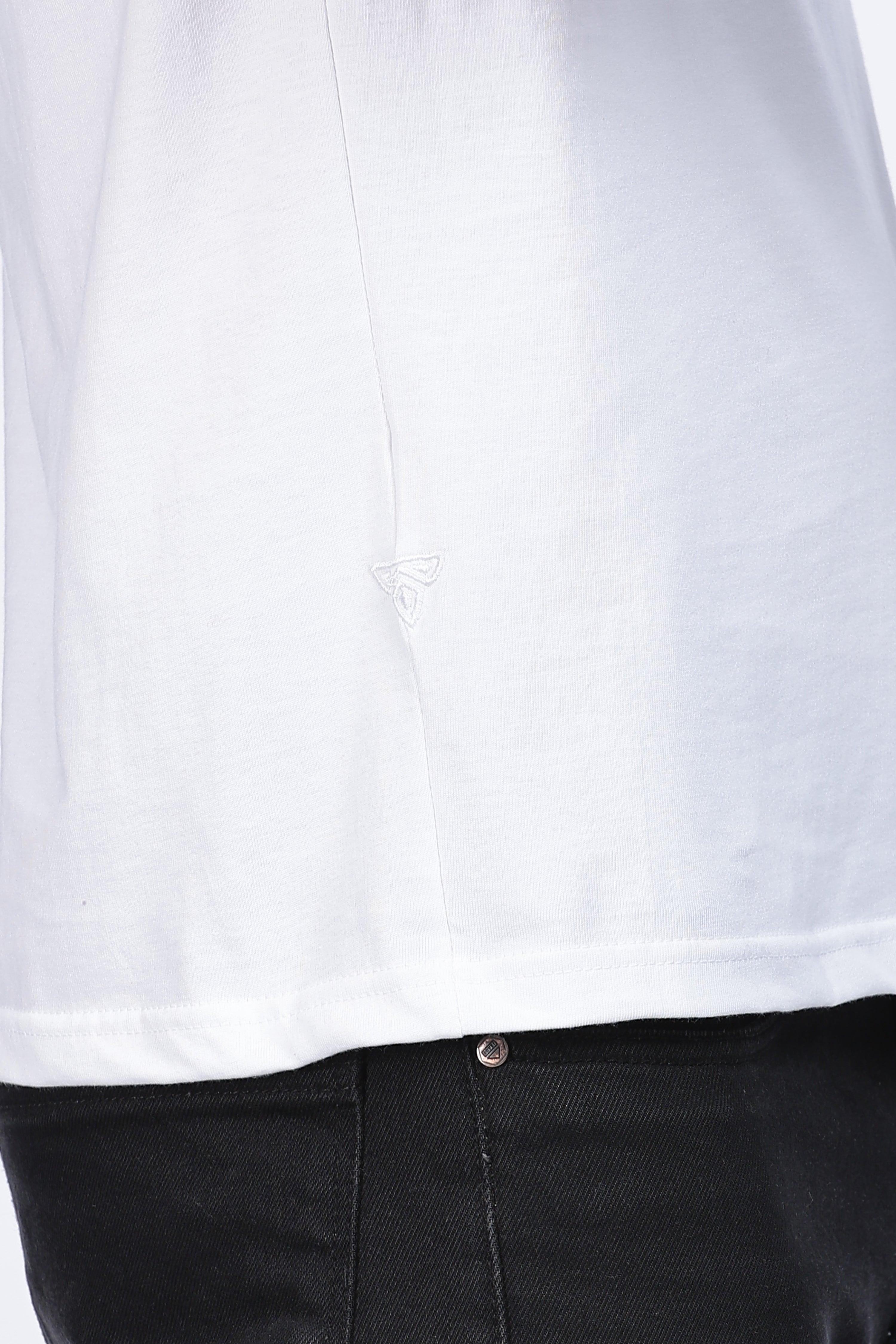 White Regular Fit Tshirt