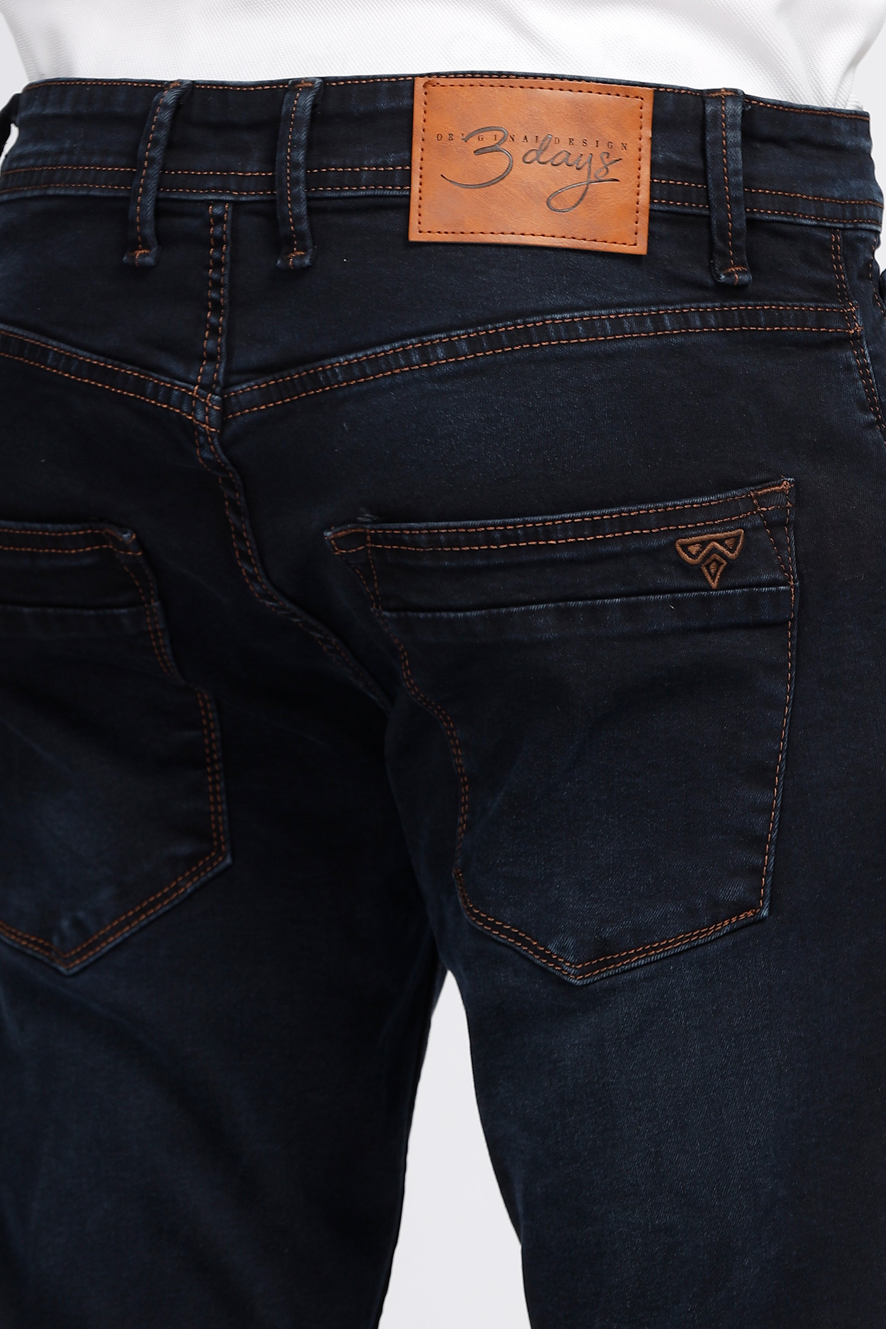 UrbanEdge Ankle Fit Jeans