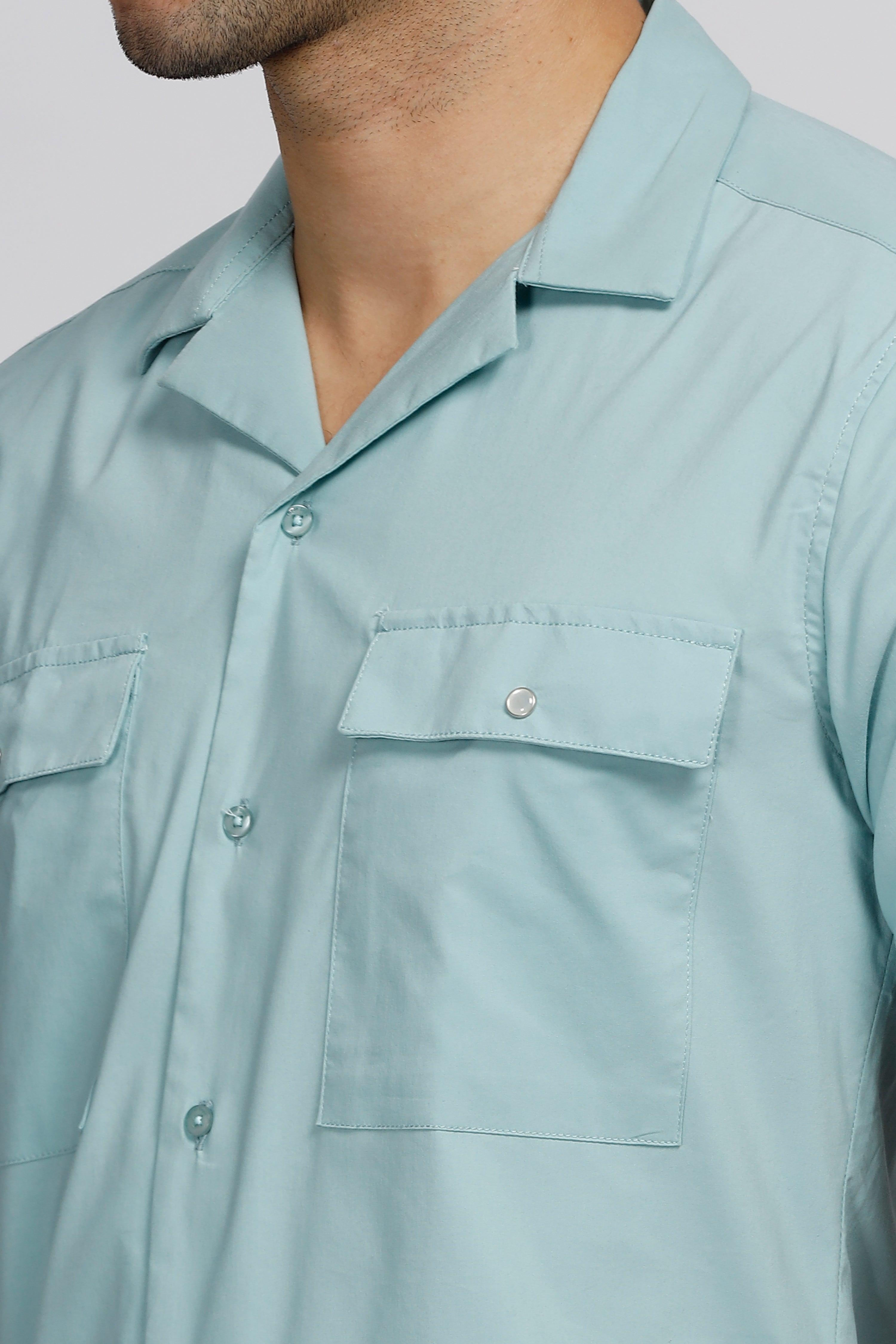 Solid Silhouette Double Pocket Shirt